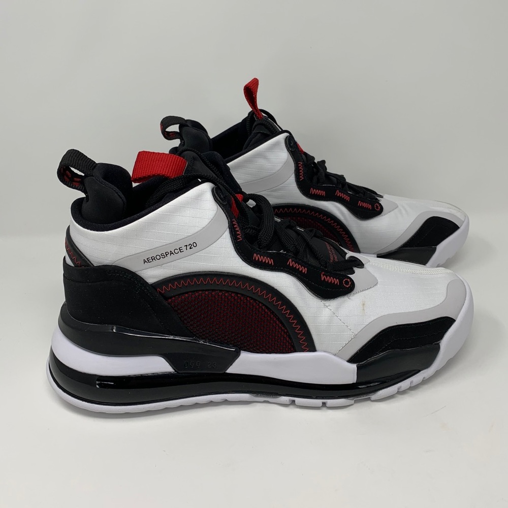 Jordan Aerospace 720 Athletic Shoes - Men's EUC